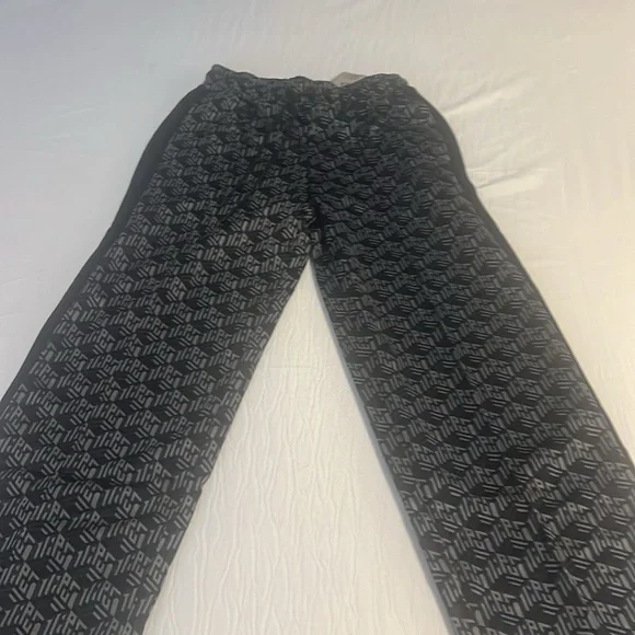 Brand new men’s small relaxed fit sweat pant - Picture 4 of 8
